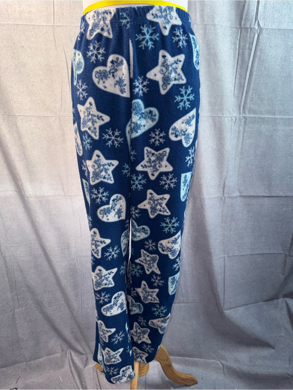 1973-Blair Navy Blue Snowflake & Heart Fleece Pajama Pants